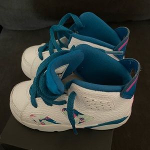 Lightly worn Jordan 6’s